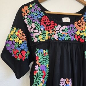 EUC J.Marie Floral Embroidered Top XS